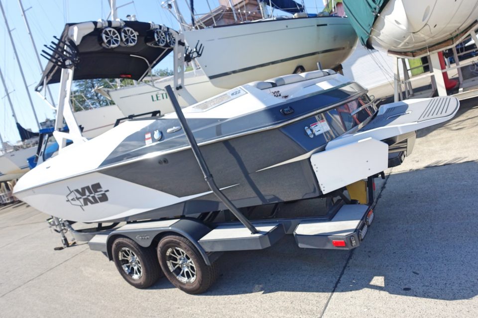 Axis Boat アクシスボート A22 2017 New arrival ウェイクサーフィン仕様 ボート情報 琵琶湖マリーナ