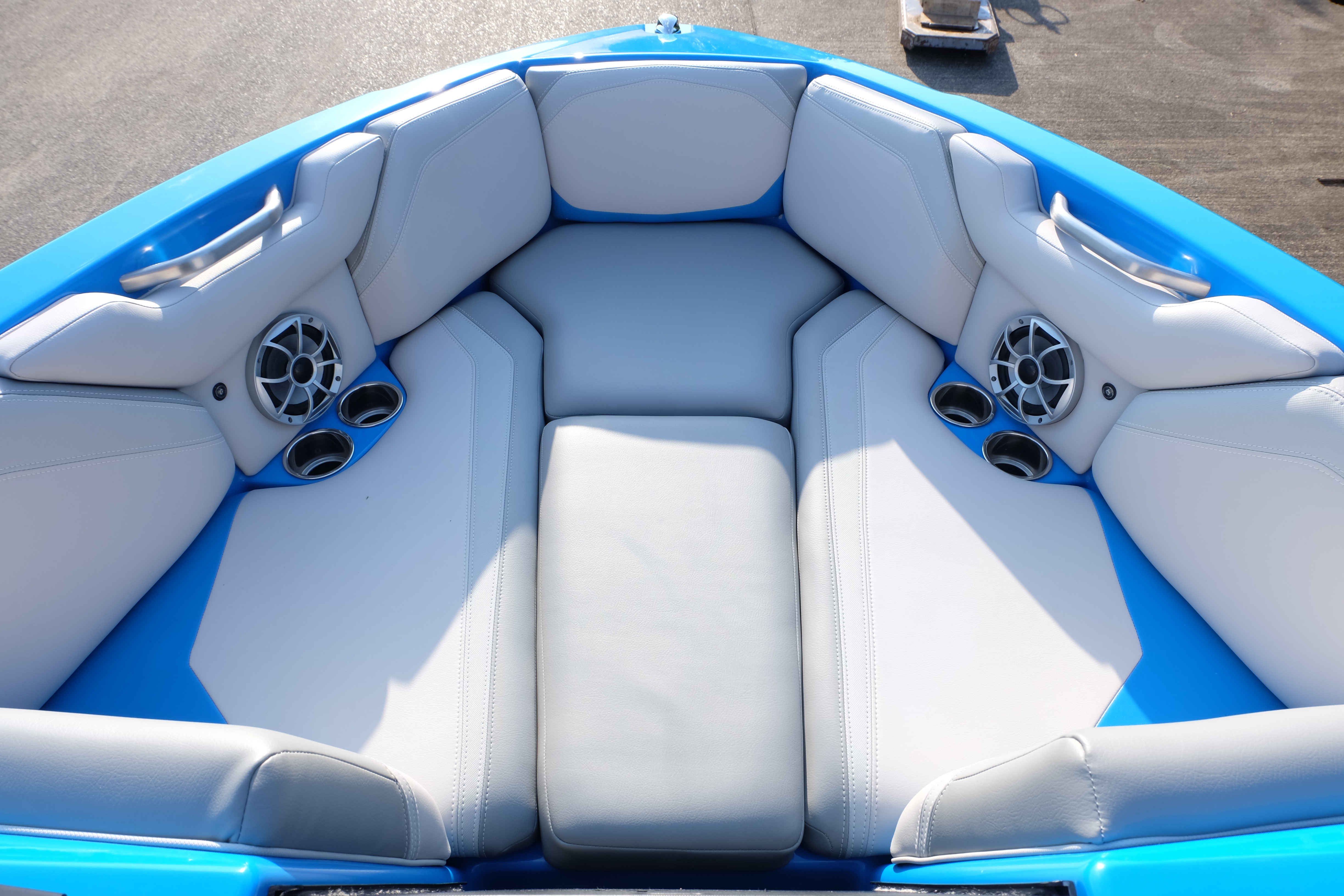 Axis Boat｜アクシスボート T23 2017Model ボート情報 琵琶湖マリーナ【ロータリーピア88】 ウェイク