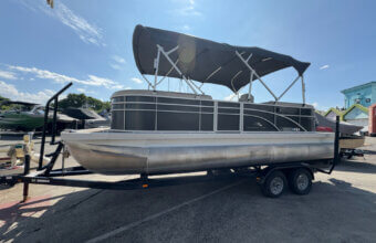 BENNINGTON SX22 2018model