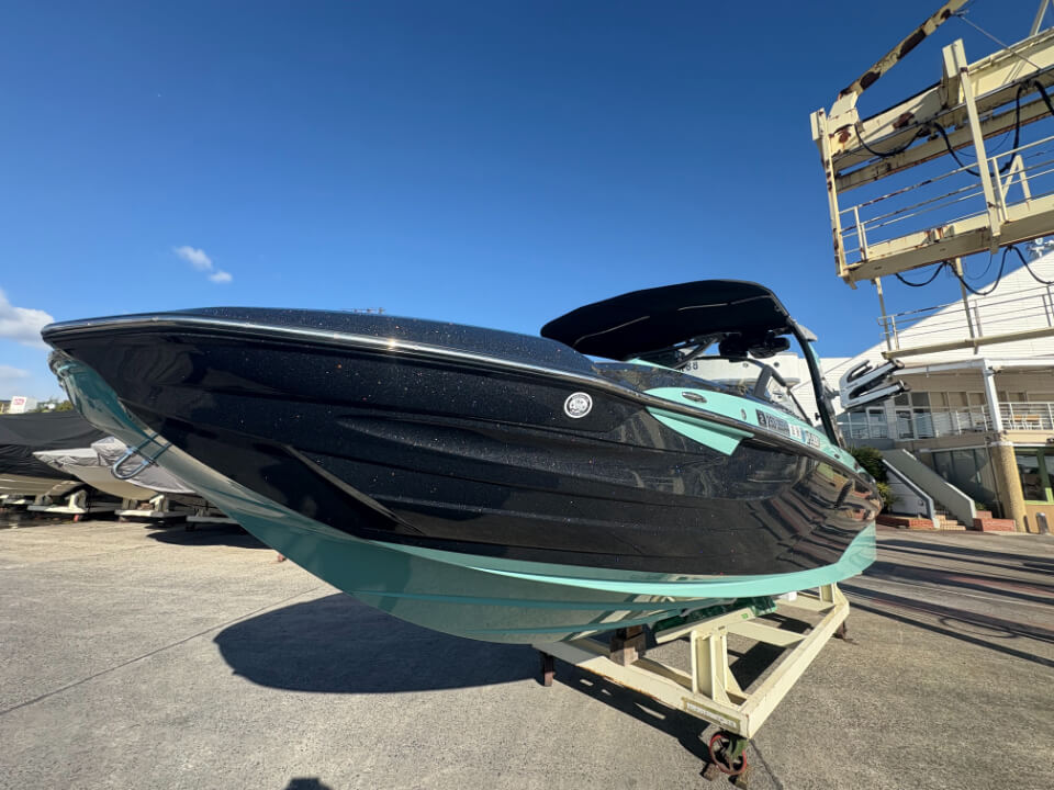 センチュリオンボート Fi25 メイン写真