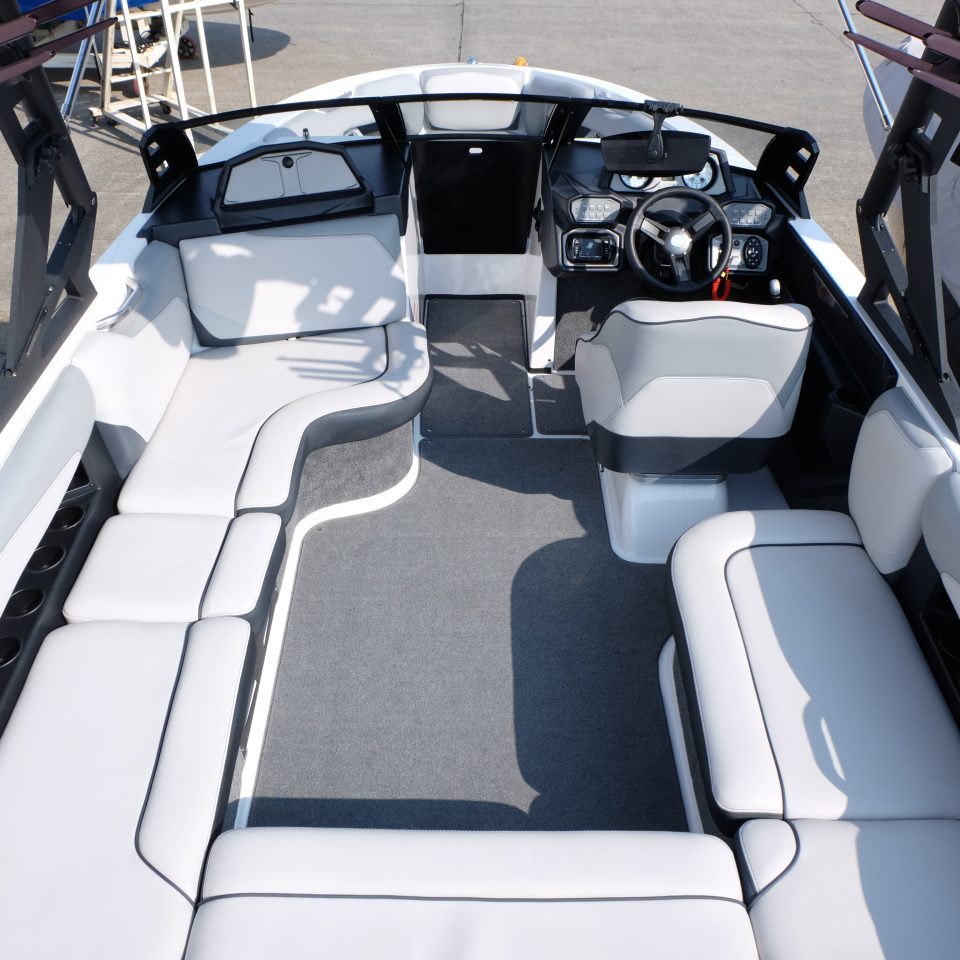 Axis Boat アクシスボート T22 2017Model ボート情報 琵琶湖マリーナ【ロータリーピア88】 ウェイク