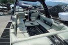 センチュリオンボート Fi25 2023モデル　メインフロアー