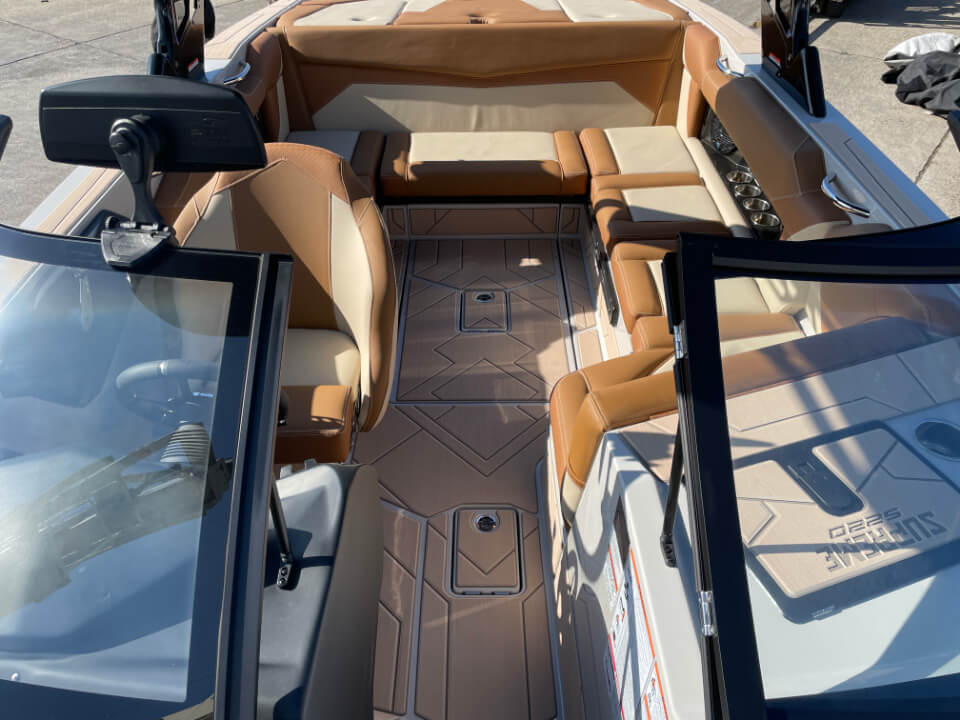 シュプリームボート S220 2024年モデル