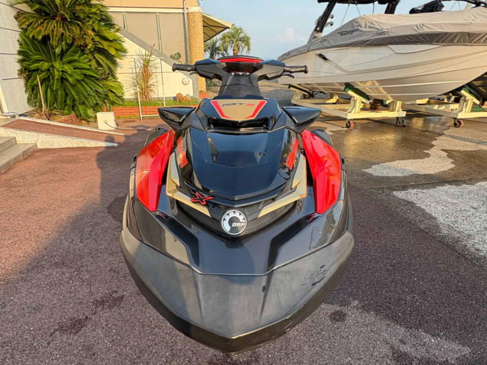 SeaDoo RXT-X300 ジェット写真