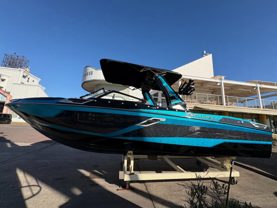 センチュリオンボート Ri265 2023年モデル 左舷全形写真