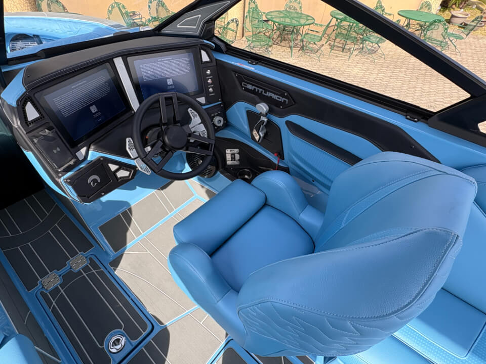 センチュリオン　Ri230　2026年モデル　コックピット