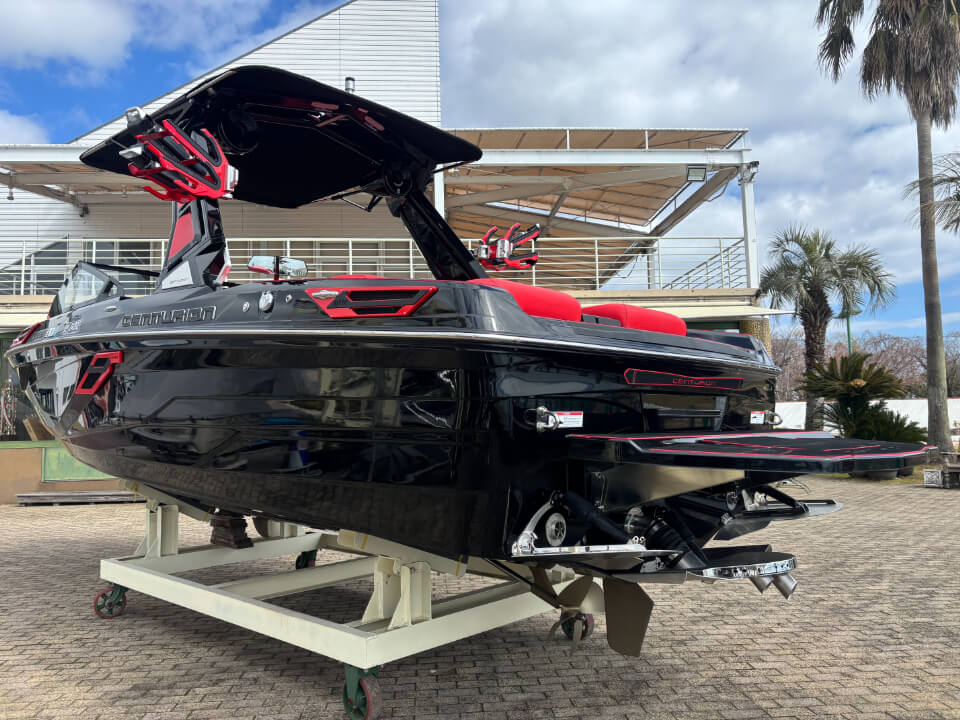 センチュリオン　Ri230　2024年モデル　バックスタイル