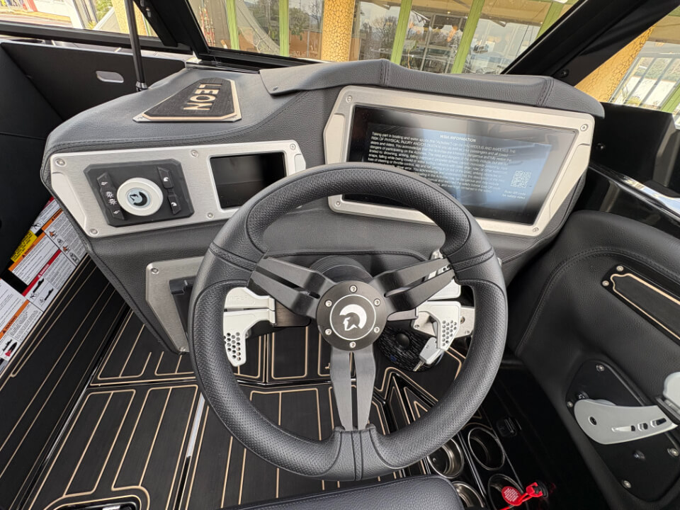 センチュリオン Nv243　ムータレオン　2026年モデル　コントロールパネル