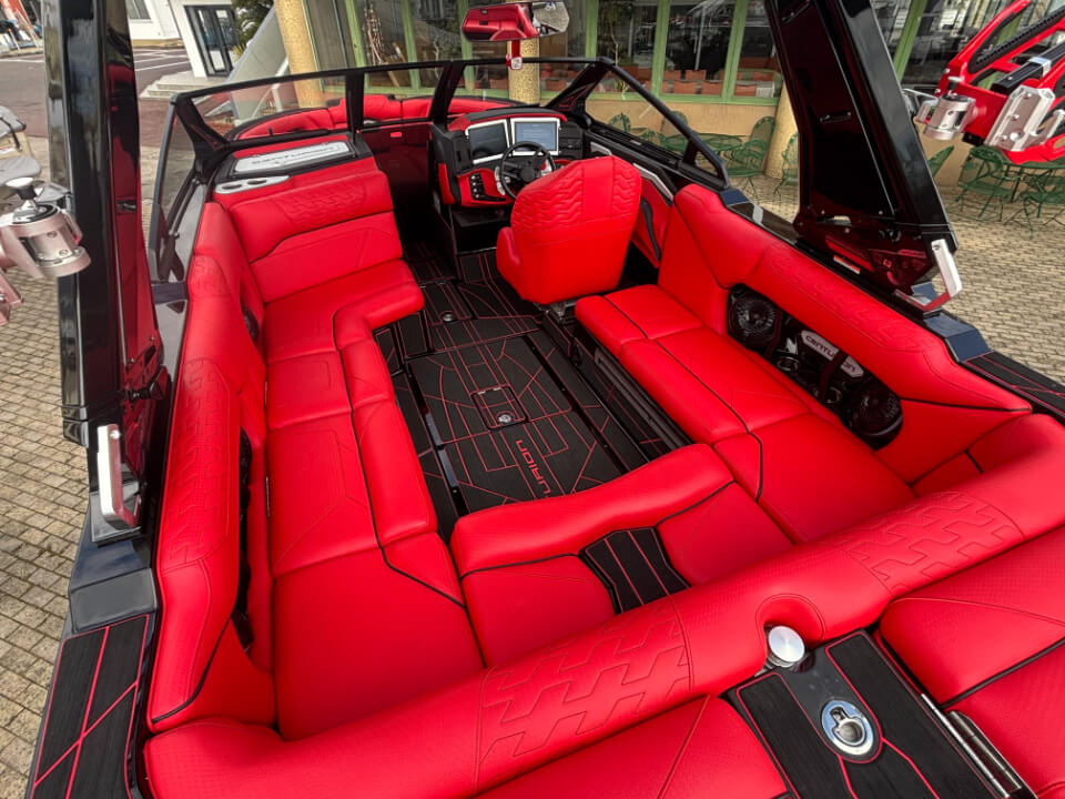 センチュリオン　Ri230　2024年モデル　メインフロアー