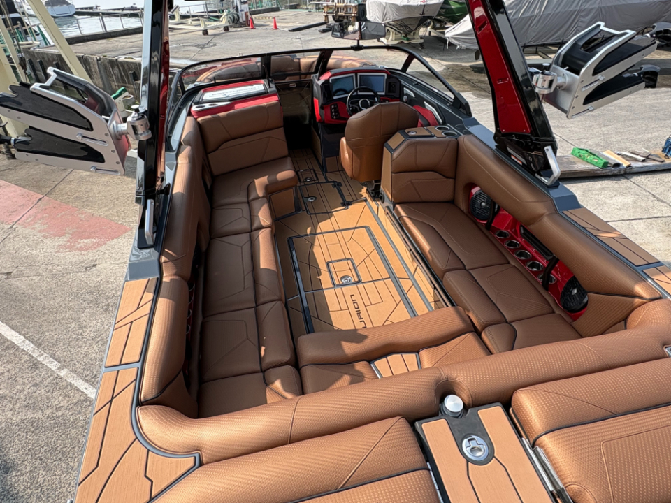 Centurion_Ri245_2021model_メインフロアー