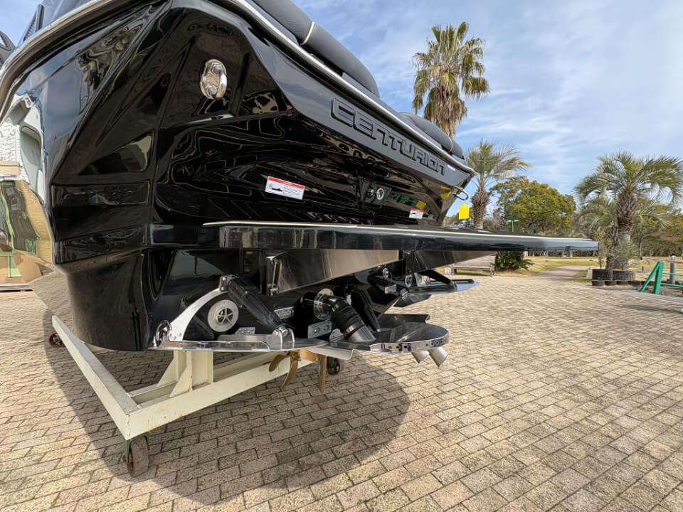 センチュリオン Nv243　ムータレオン　2026年モデル　バックスタイル