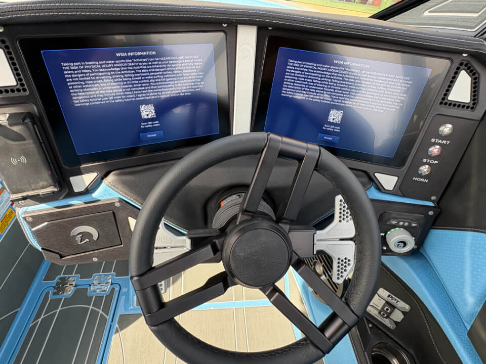 センチュリオン　Ri230　2026年モデル　コントロールパネル