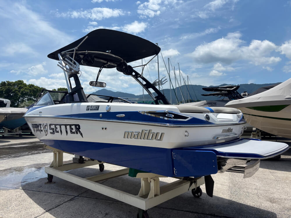Malibu 21VLX 2013model 後ろ側写真