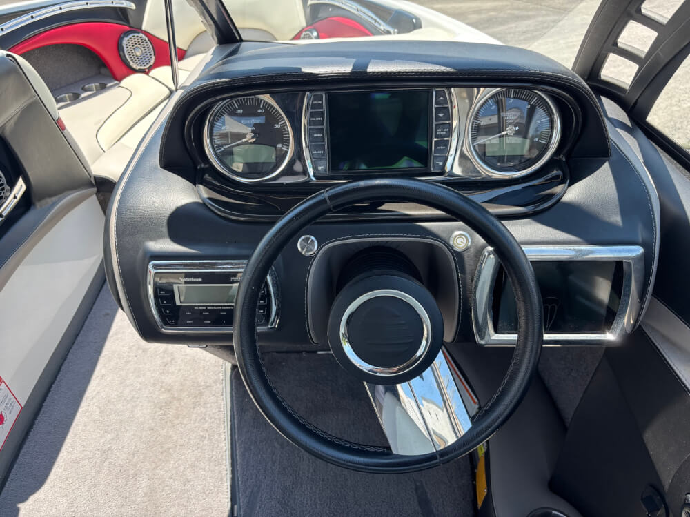 MALIBU 21VLX 2013model コントロールパネル
